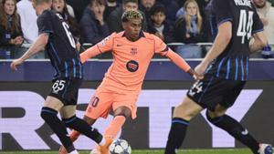 Lamine salva la cara al Barça