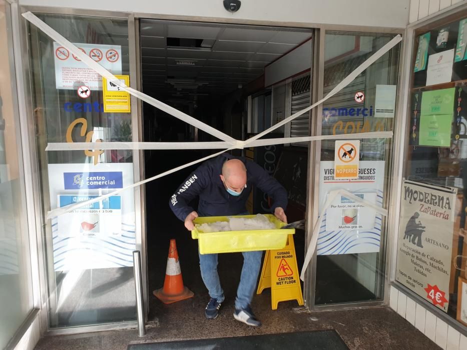 Desalojan un centro comercial en Vigo por un cortocircuito