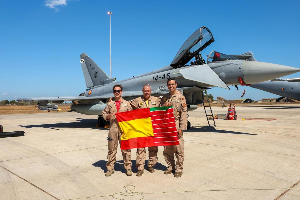 El teniente coronel Leal, el comandante Lobato y el teniente Calvo.