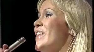 Agnetha d’ABBA canta ’Thank you for the music’.