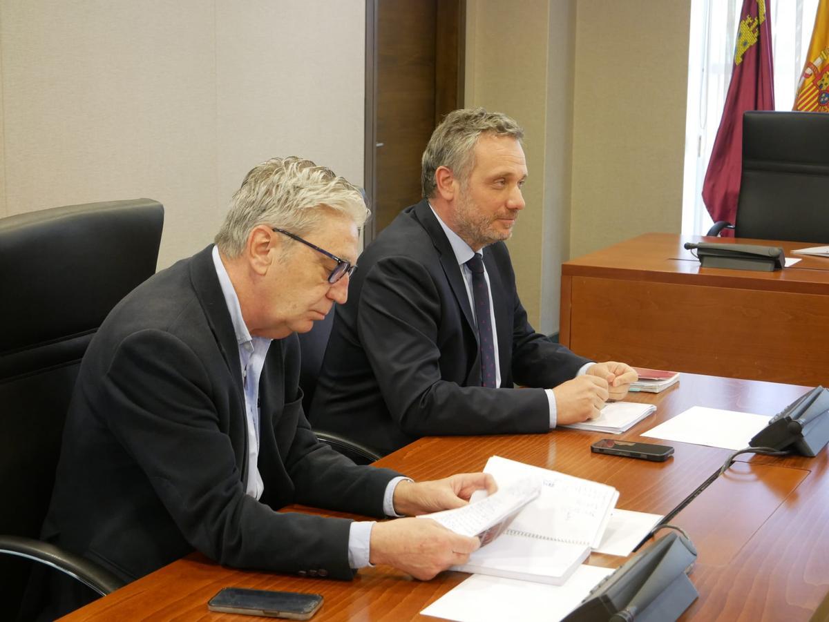 Los diputados del PP Miguel Ángel Miralles y Joaquín Segado.