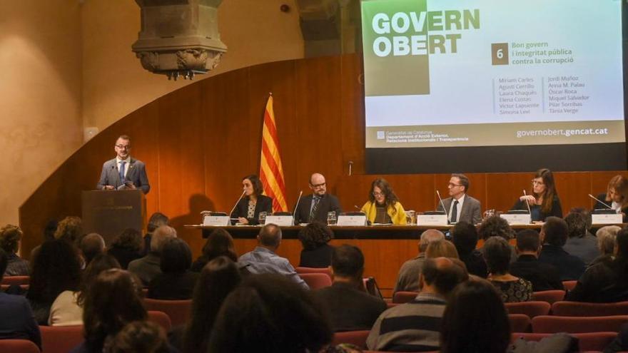 La Generalitat implementarà 25 mesures en dos anys per lluitar contra la corrupció