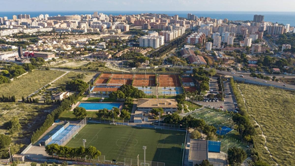 Imagen aérea de las instalaciones del Club Atlético Montemar de Alicante, donde se disputará el torneo