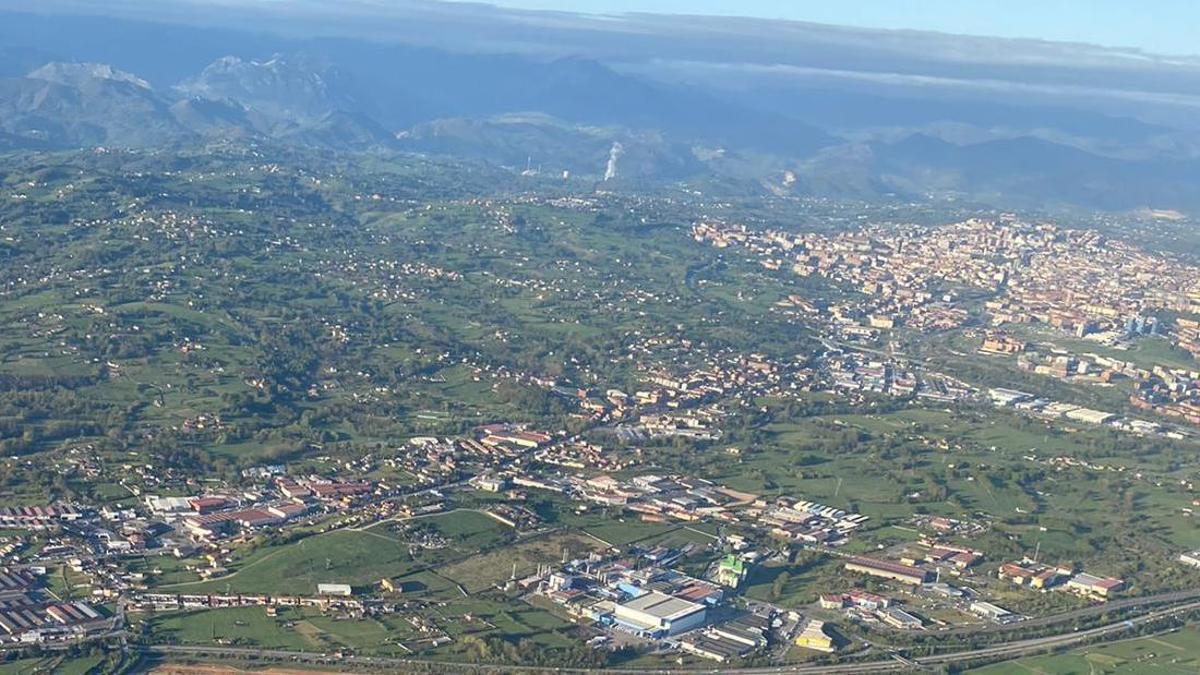 Imagen aérea del centro de Asturias.