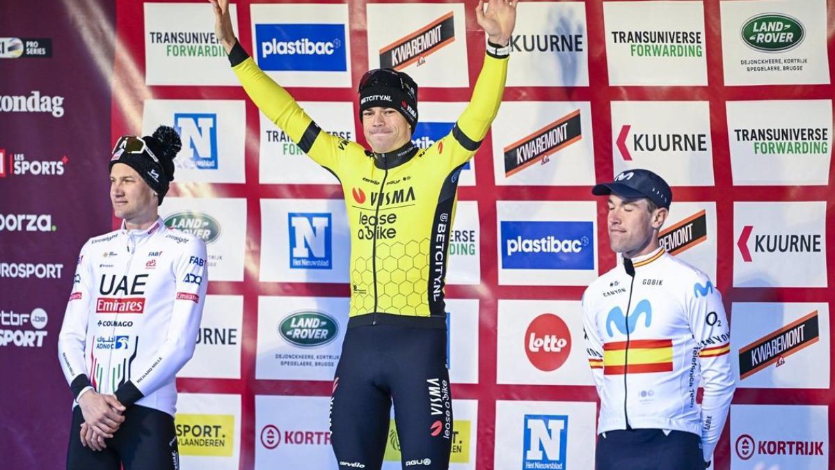 Van Aert, en el podio