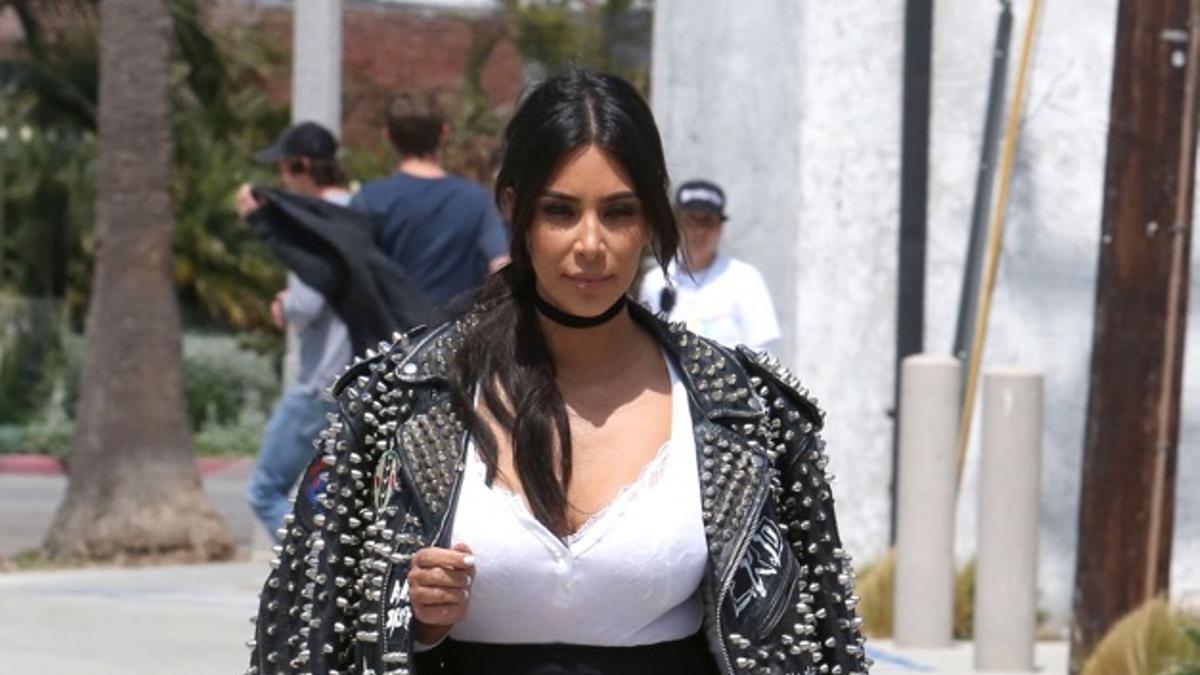 Kim Kardashian con look extremo