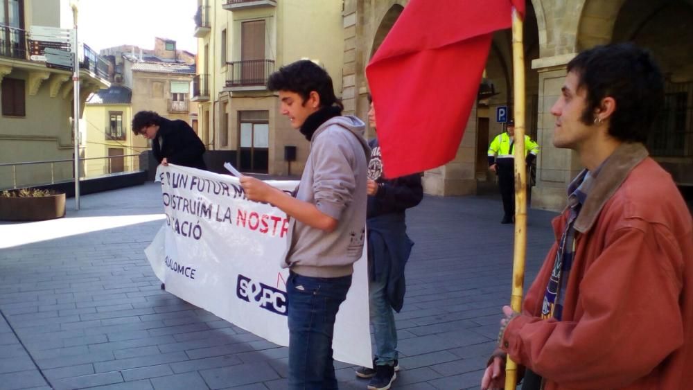 Manifestació contra la LOMCE a Manresa