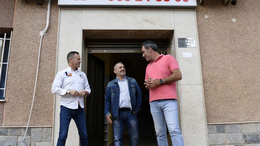 Los taxistas de Murcia piden la creación de licencias temporales