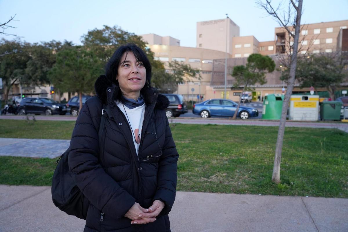 Verónica, madre de Mario, en el Hospital General de Castellón. /