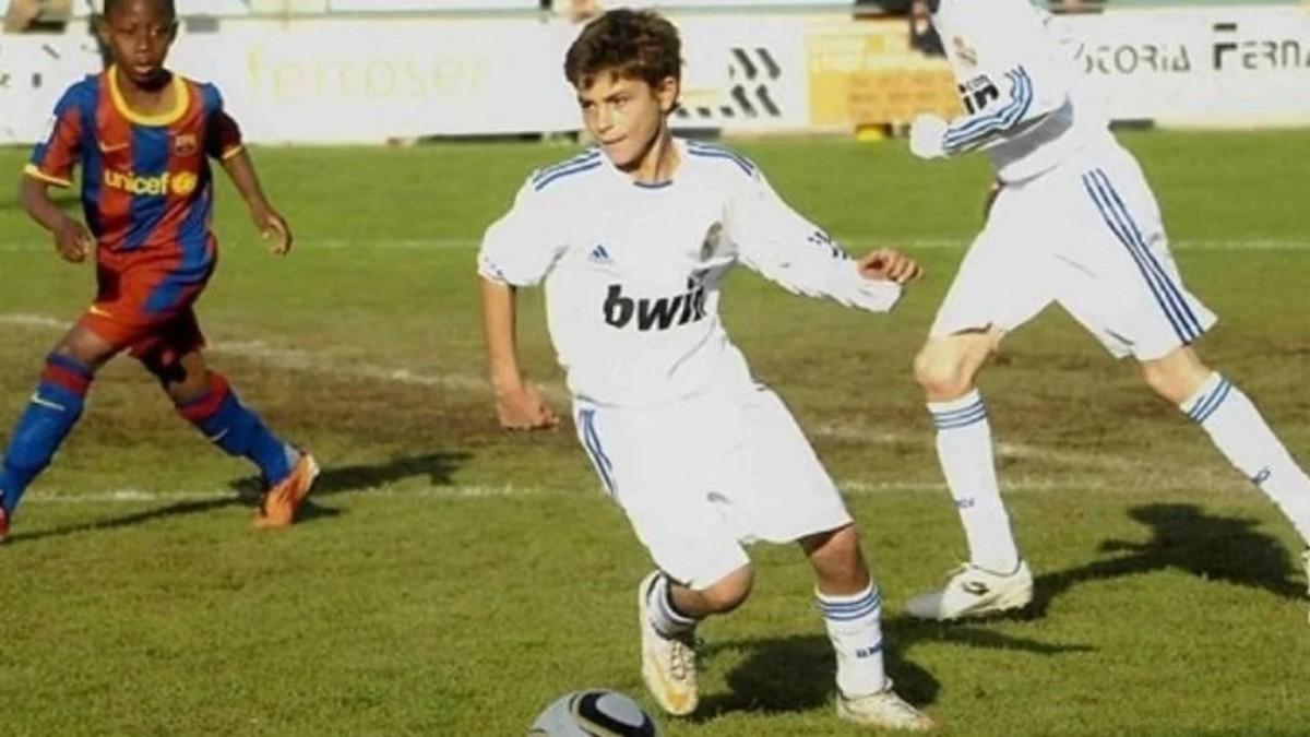 Julián Álvarez, en un partido del Madrid, con la camiseta del Barça