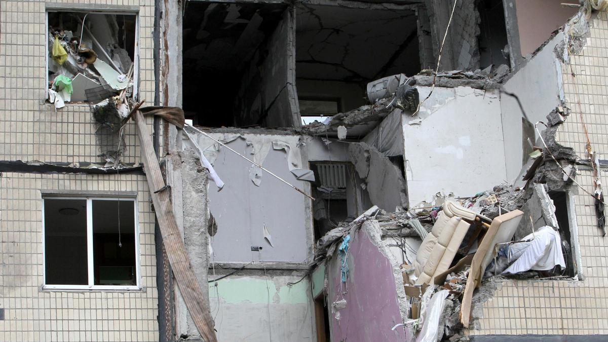 Daños en un edificio en Ucrania, tras una andanada de ataques perpetrados por Rusia. Imagen de archivo