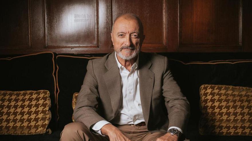 En El problema final, Pérez-Reverte mantiene al lector en emocionante  suspenso con una novela sobre un crimen imposible y un detective  insospechado. - B&N Reads