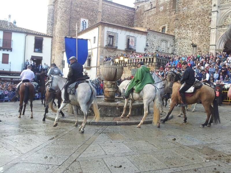 Día de la Hispanidad: marcha ecuestre y celebración religiosa en Guadalupe