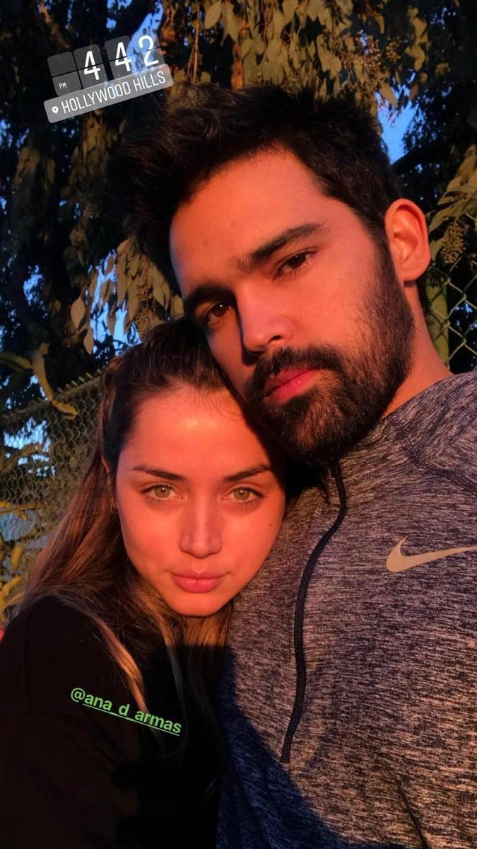 Ana de Armas con su novio en Hollywood