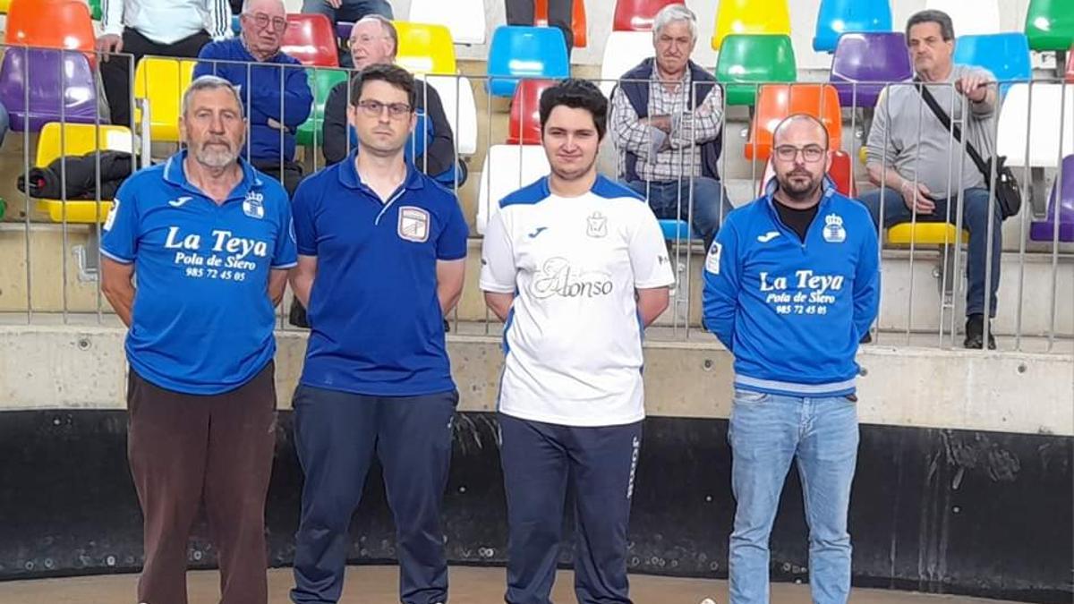 Por la izquierda, Juan Redondo, Berto Faya, Jairo González y Osel Abaria antes del inicio de la semifinal.