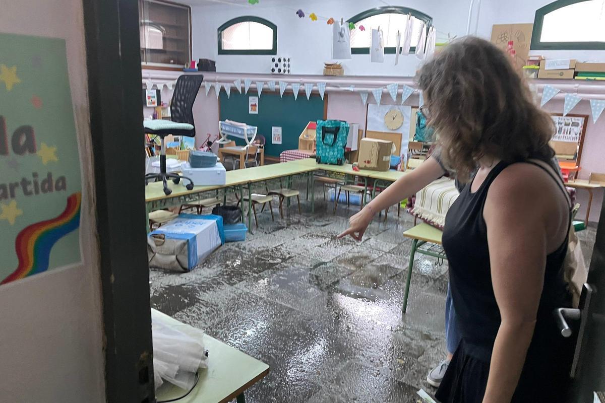 La pluja inunda el gimnàs i una aula de l’escola Verd de Girona