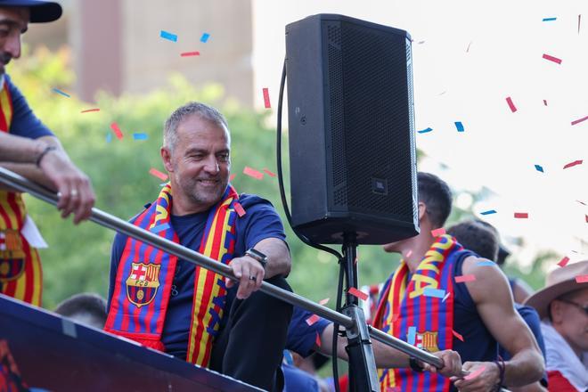 ¡De locos! Las mejores imágenes de una ciudad entregada al Barça