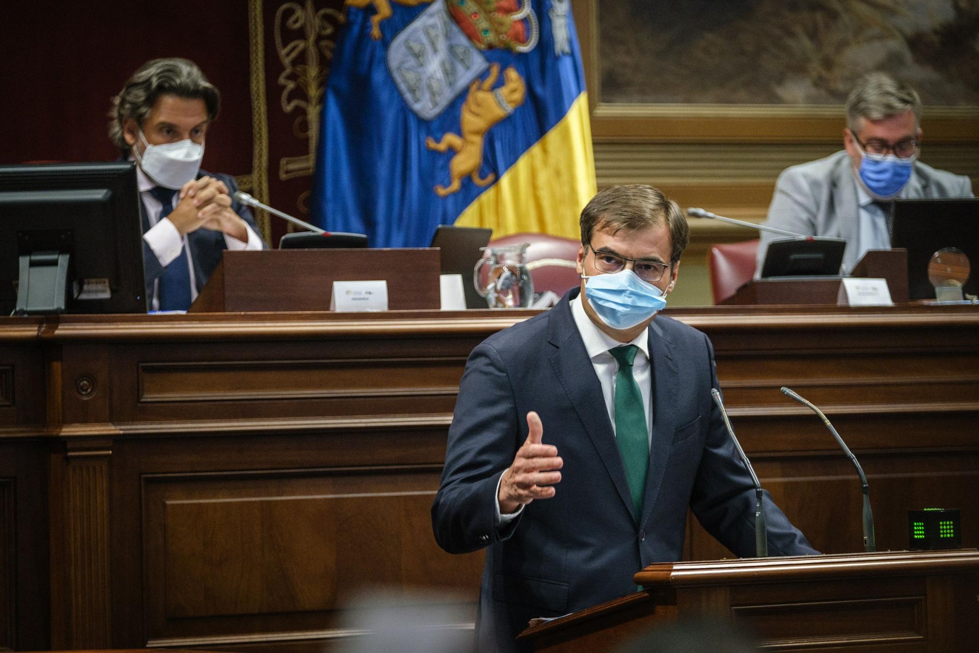 Pleno Extraordinario del Parlamento de Canarias