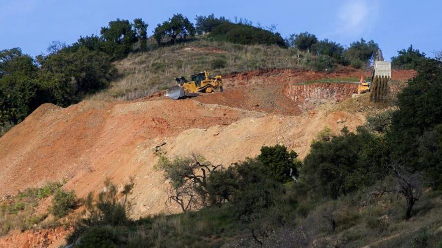 Continúan los trabajos de rescate.