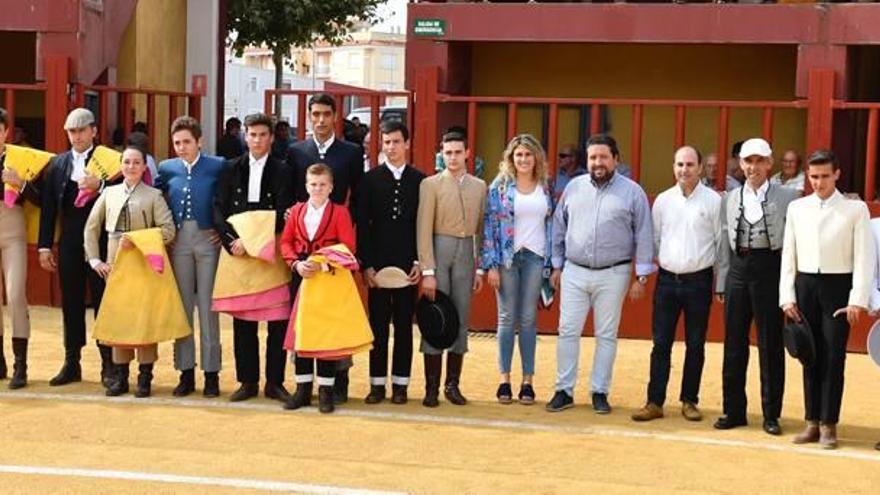 La clausura tuvo lugar en la plaza de Vall d&#039;Alba con una clase práctica de calidad.