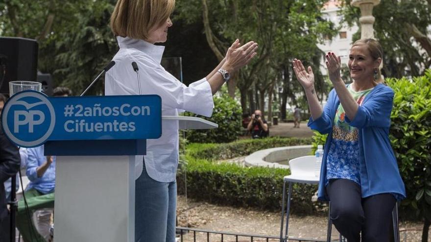 Cospedal advierte de que &quot;nadie le va a quitar&quot; la soberanía al conjunto de los españoles