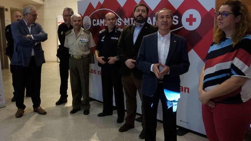 Acto de apertura de la exposición sobre refugiados que acoge el Museo Etnográfico de Castilla y León, de la mano de Cruz Roja Zamora, con la presencia de diferentes autoridades de la ciudad.