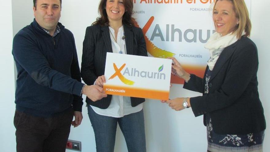 Ledesma apoyando al nuevo partido político local en Alhaurín el Grande.