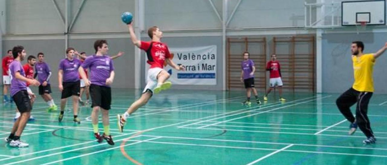 El Handbol Xàtiva cae ante el Quart B y el sénior B logra el primer triunfo como local