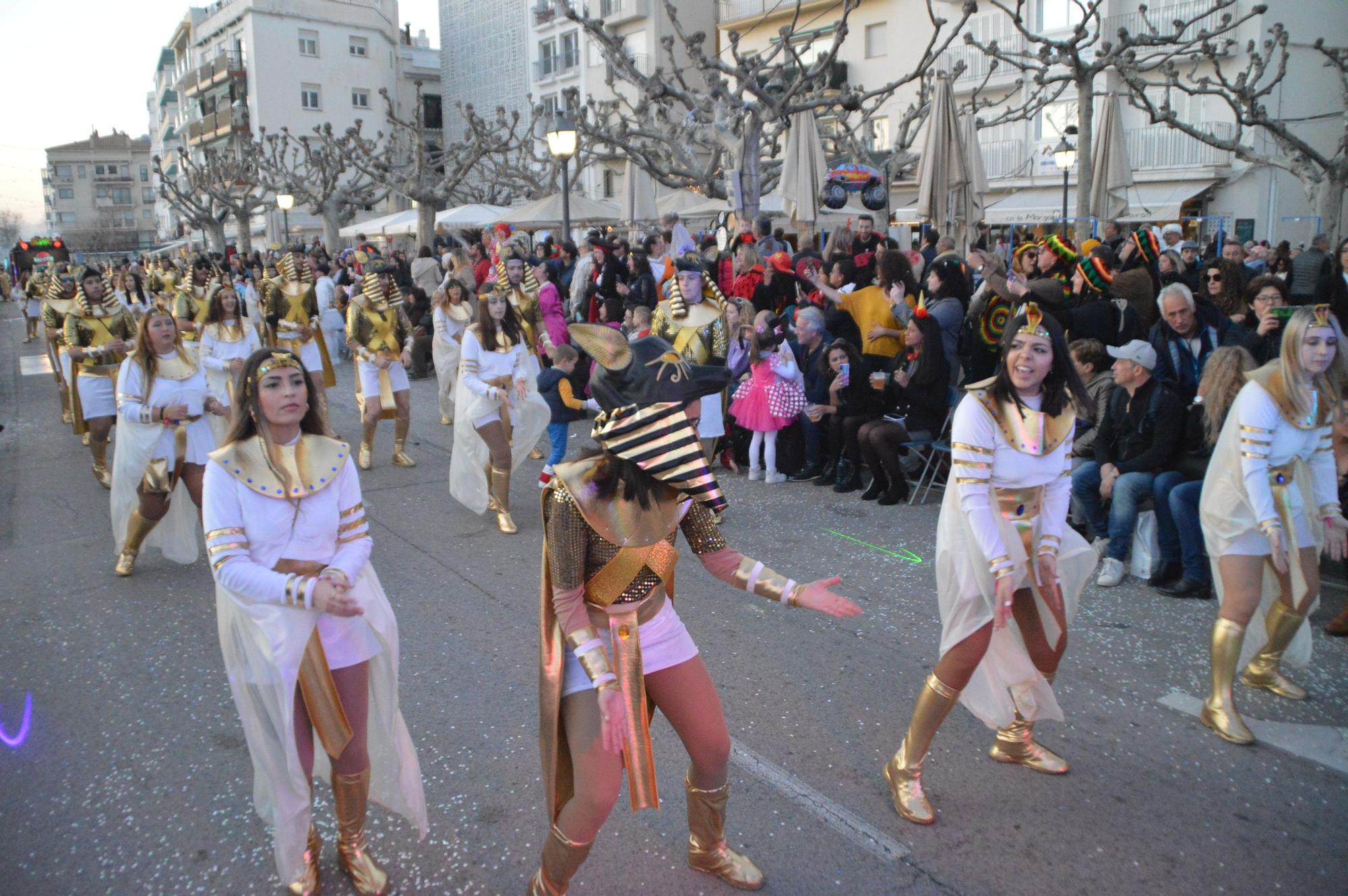 El carnaval de Roses ho peta