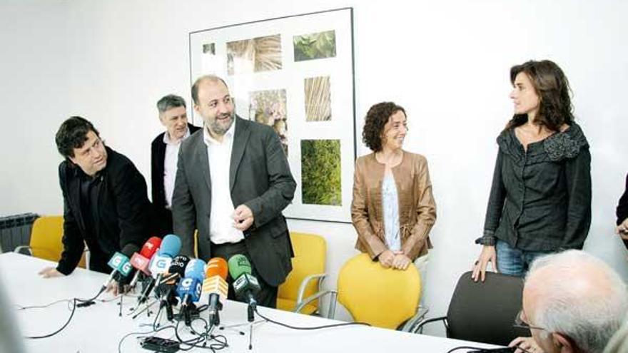 Fernando Varela, Sánchez Vidal, Ana Garza y Marta Arribas, en la comparecencia de ayer.  // Iñaki Osorio