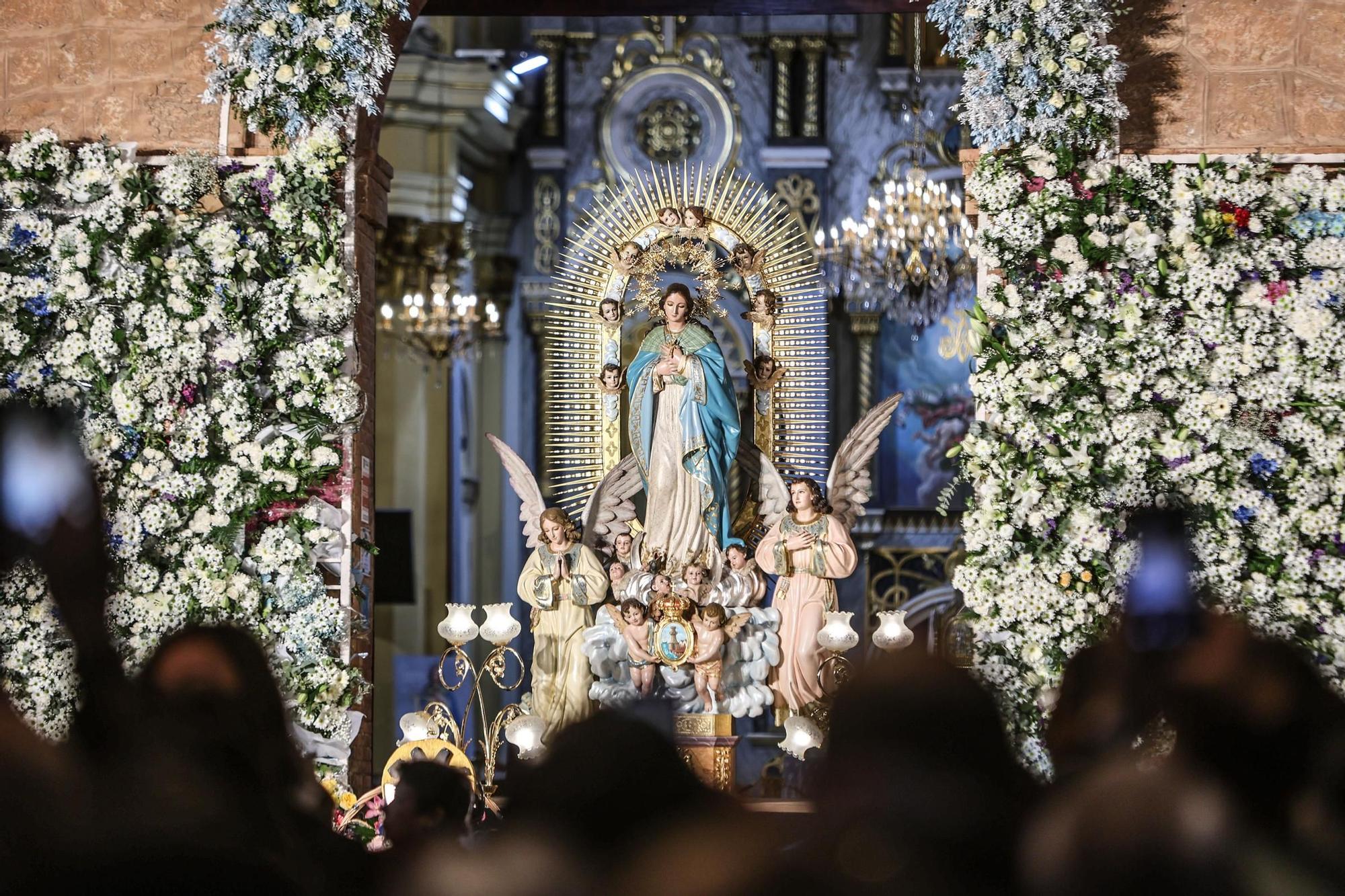 Ofrenda Floral a la Purísima en Torrevieja 2023