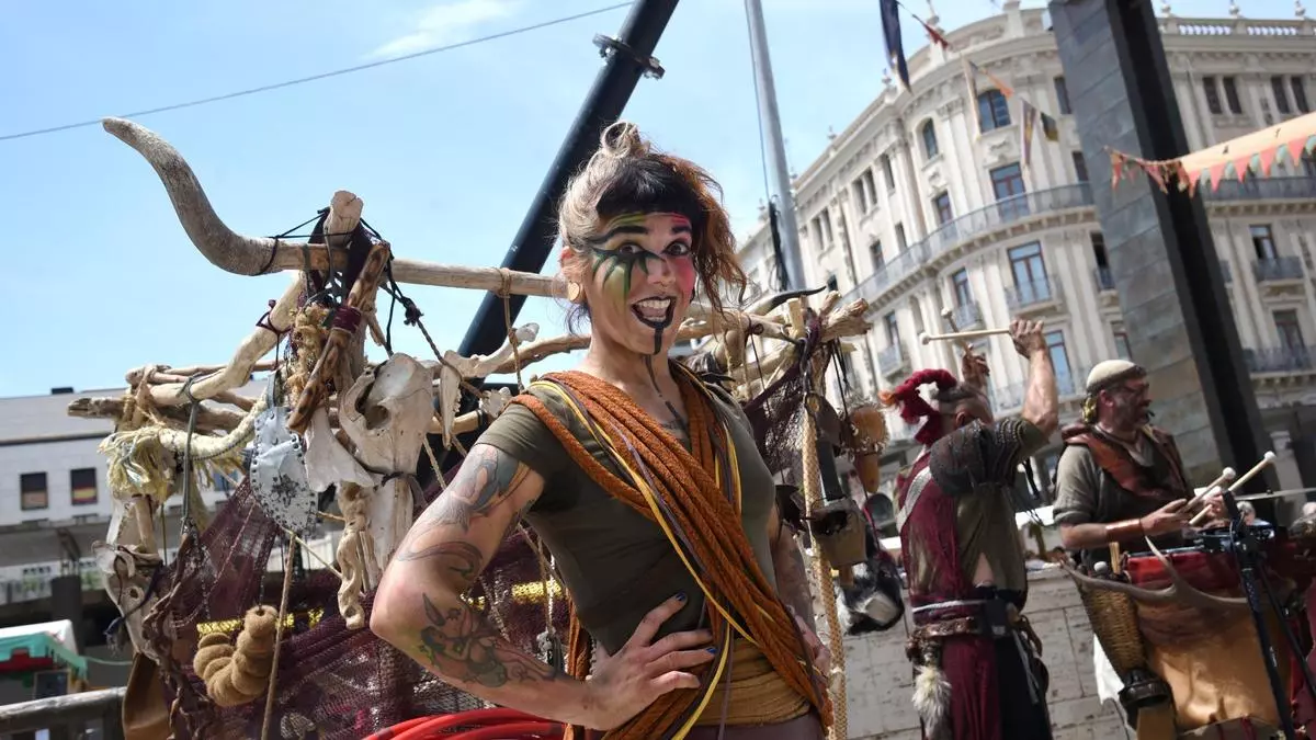 El Mercado Medieval de las Tres Culturas ya deslumbra en Zaragoza