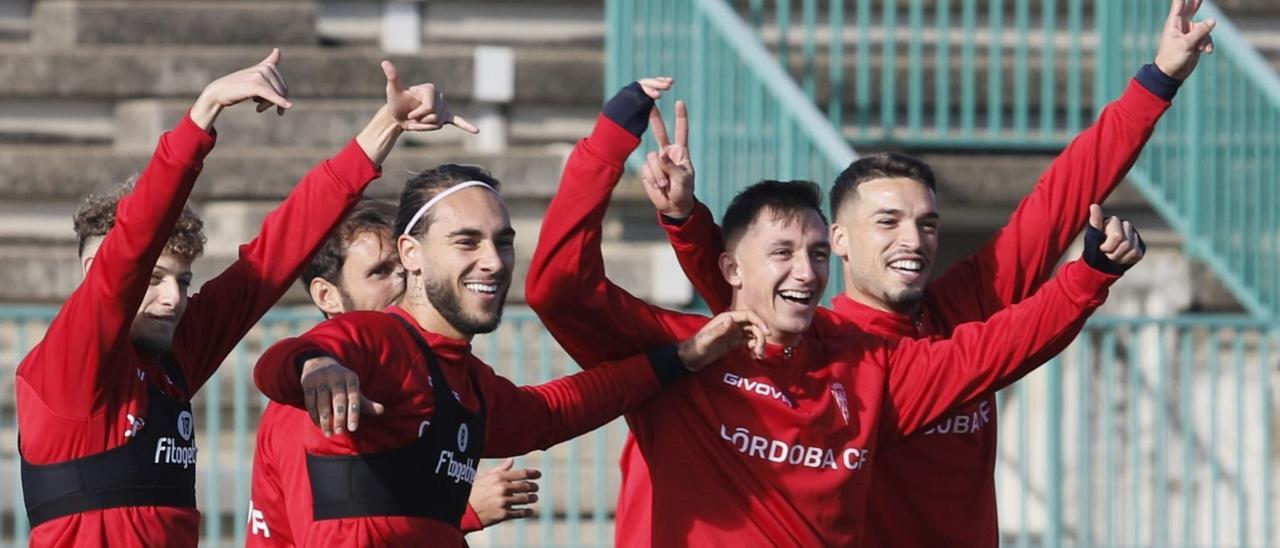 Gudelj, Carracedo, Simo y Alonso, en la última sesión de entrenamiento del Córdoba CF.