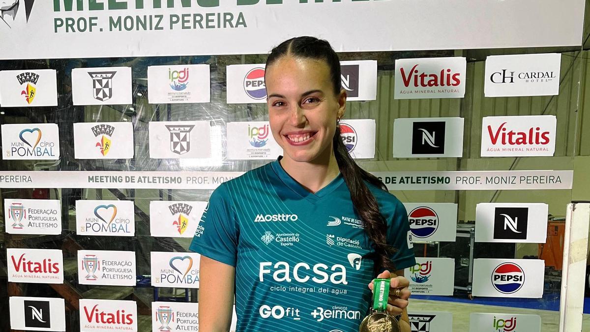 Carmen Avilés, tras hacer su mejor marca de la temporada.