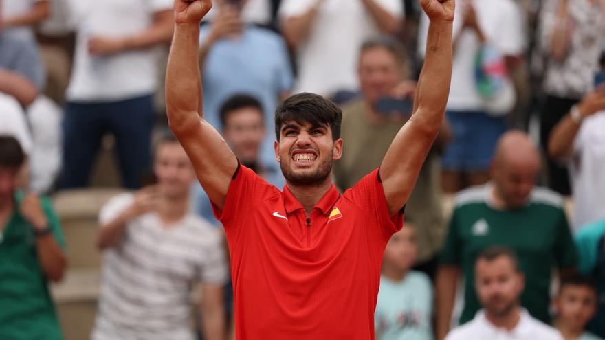 Tenis en los Juegos Olímpicos: Roman Safiullin - Carlos Alcaraz, en imágenes