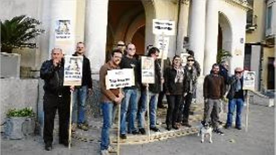 Un grup d&#039;agents de la Guàrdia Urbana van acudir al ple.