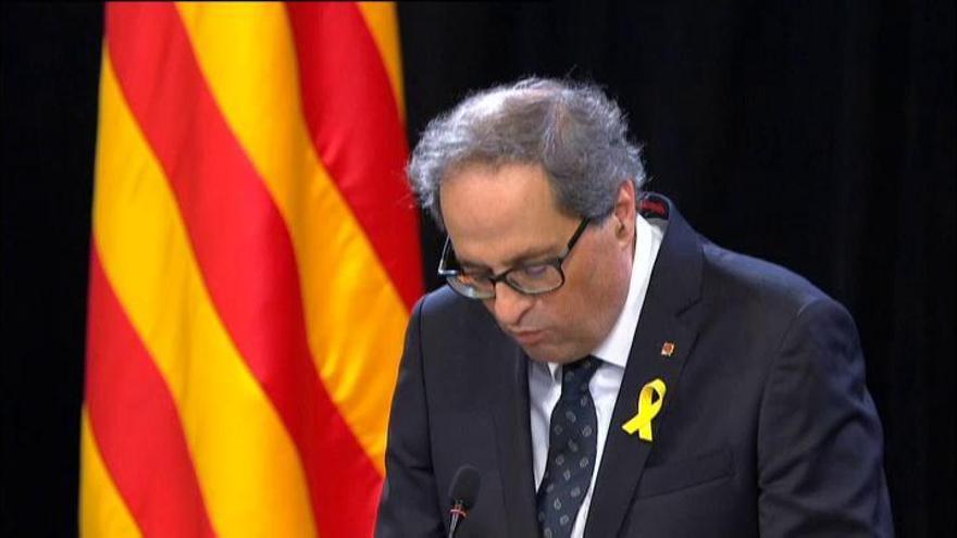 El Govern catalán toma posesión y decae el 155