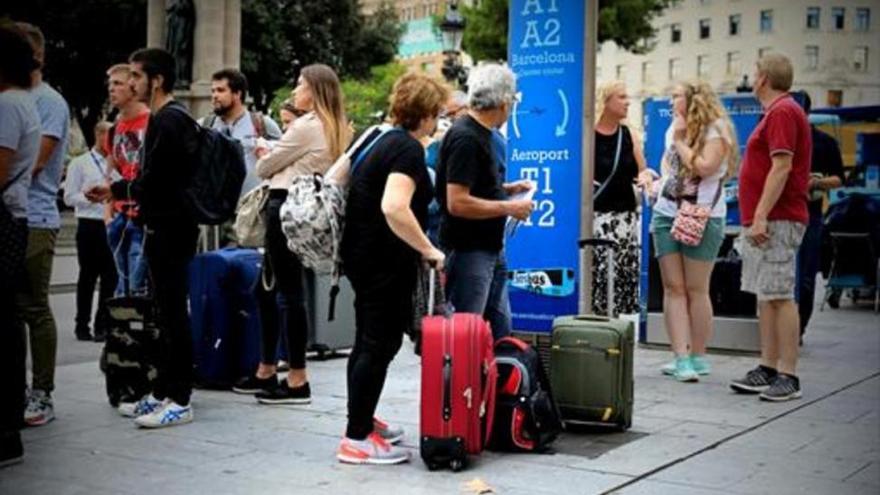 Alarma en el sector turístico barcelonés por la inestabilidad política