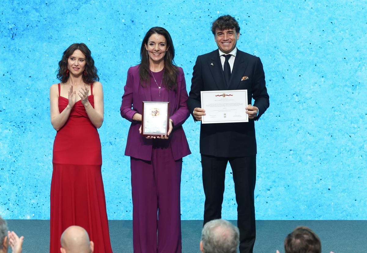 Isabel Díaz Ayuso, Marta Seco y Sandro Silva, en Madrid.