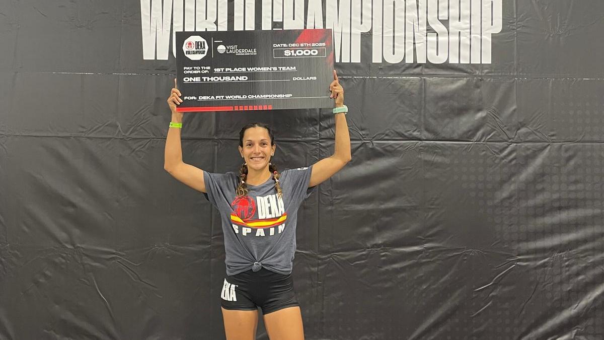 Noelia Pérez, con el premio tras lograr el primer puesto