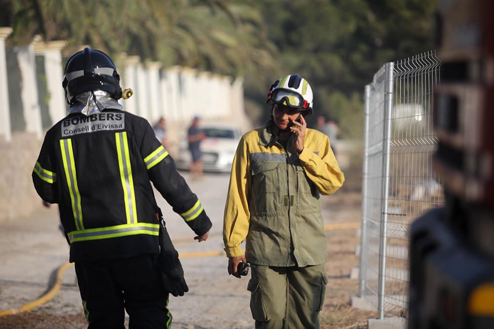 Incendio de un camión en Ibiza