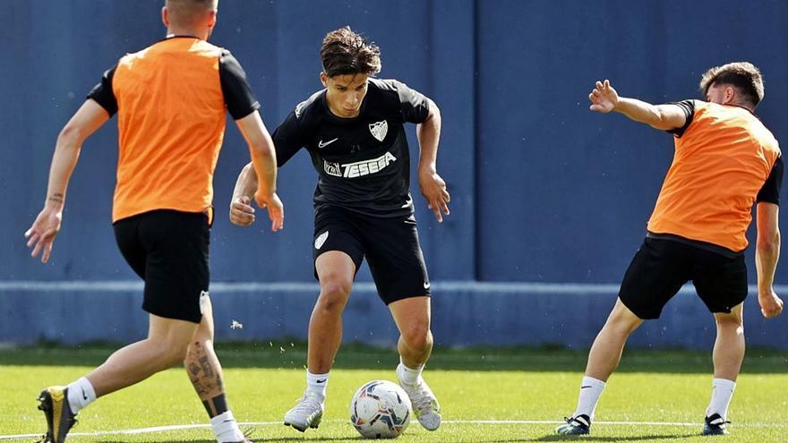 El equipo concluyó en la tarde de ayer el último entrenamiento de la semana previo al choque de esta noche.