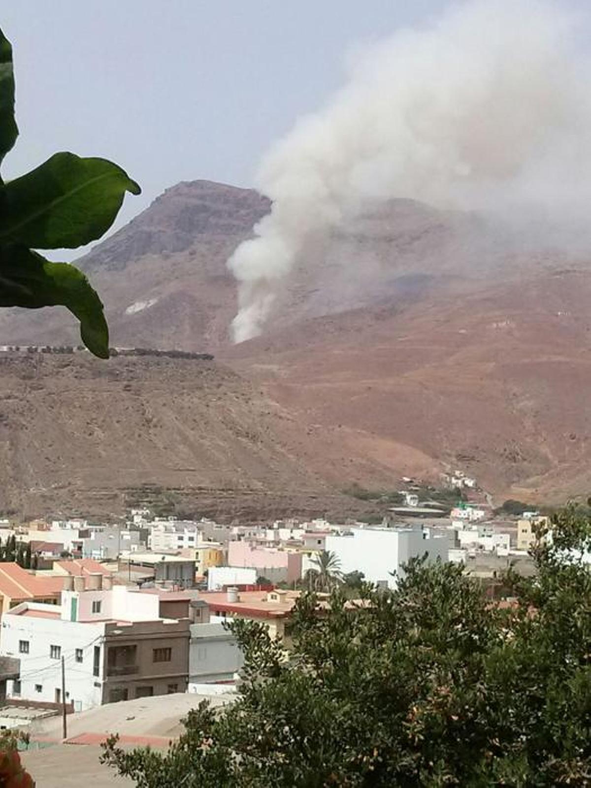 Incendio en un vertedero de La Aldea Incendio en un vertedero de La Aldea