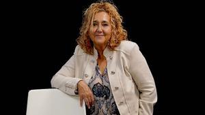 Lola Cabrillana, autora de Las cuatro esquinas del mar.