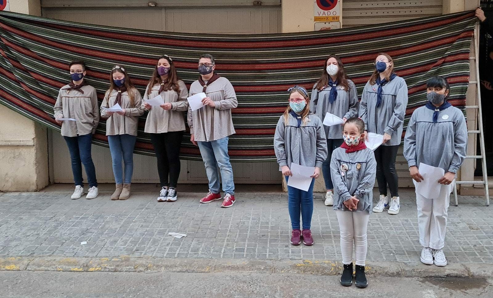 Actividad en la calle y en casa en el fin de semana de  "Prefallas"