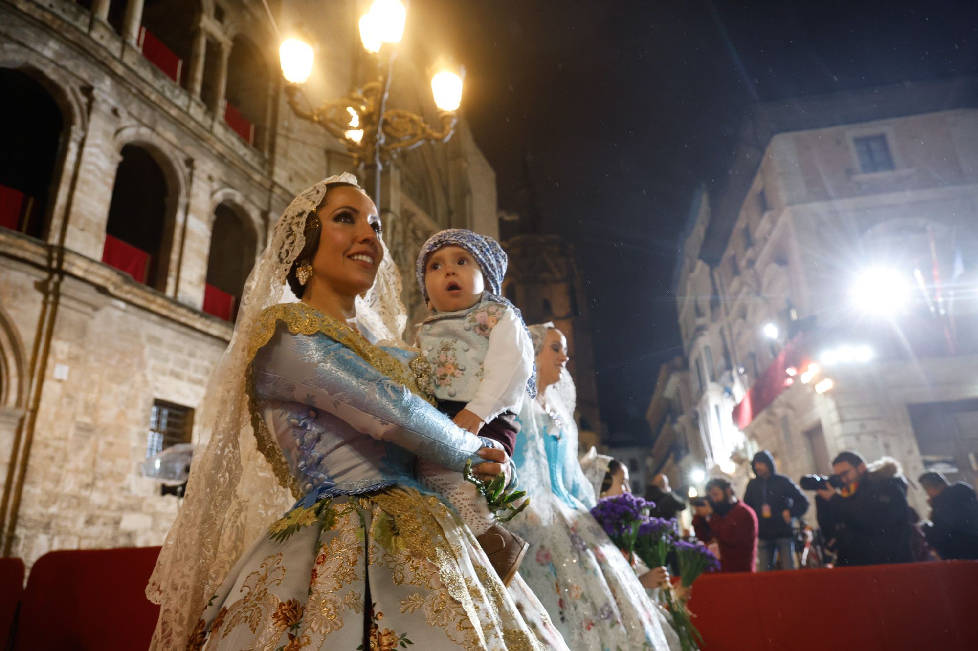 Todas las fotos de la Ofrenda del 17 de marzo por la calle de la Paz de 21:00 a 22:00 horas