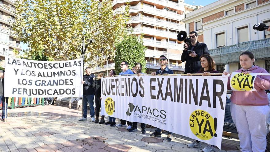 Las autoescuelas de Castellón se mueren: Lanzan un SOS a Tráfico