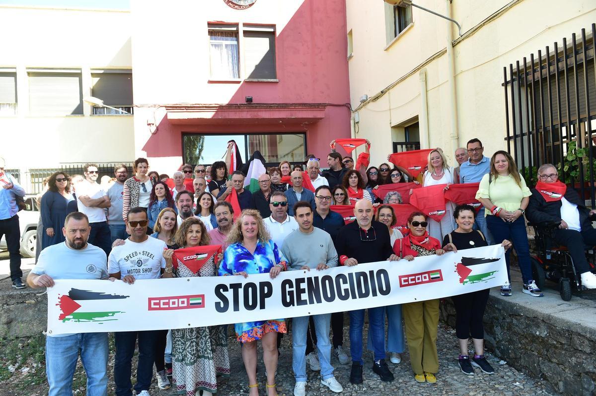 Participantes en la escuela sindical de trabajo de CCOO, en Jarandilla de la Vera.