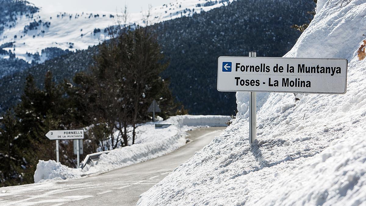 La collada de Toses en un punt on es pot agafar un desviament cap a la Molina.