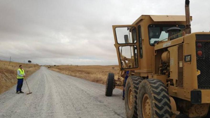 Las carreteras extremeñas presentan el mejor firme de la red nacional